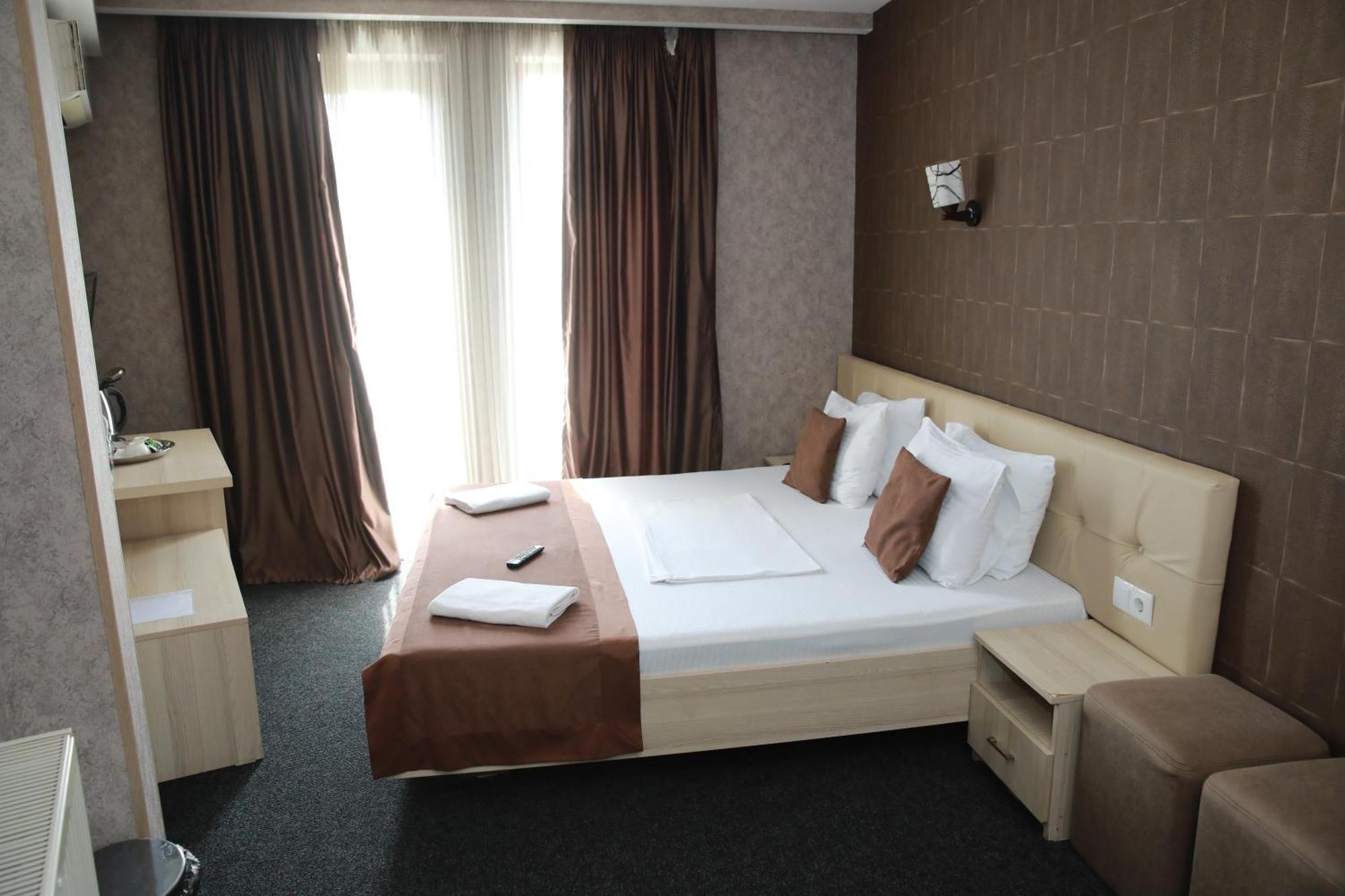 Hotel Voyager Tbilisi Exterior foto
