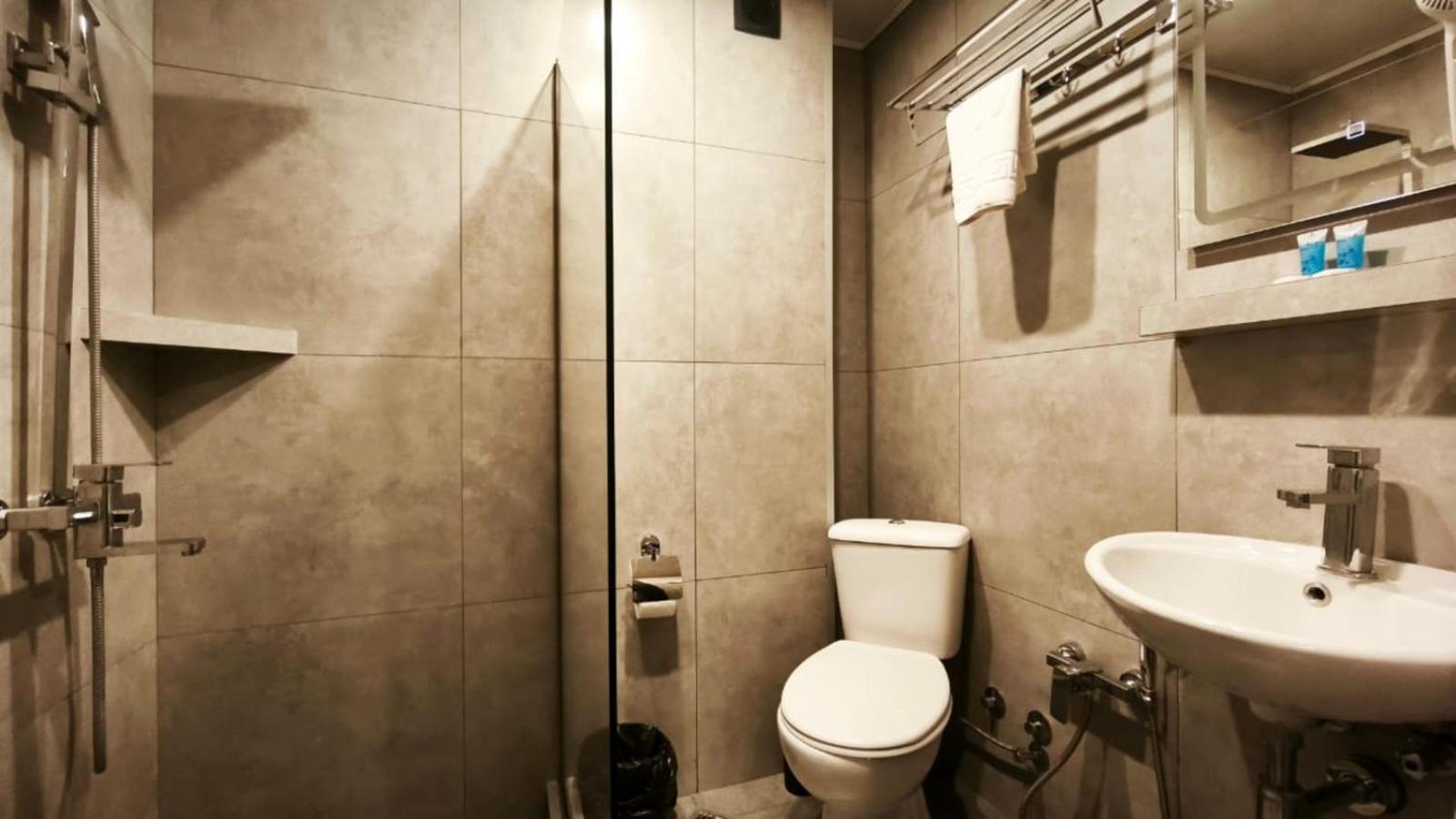Hotel Voyager Tbilisi Exterior foto